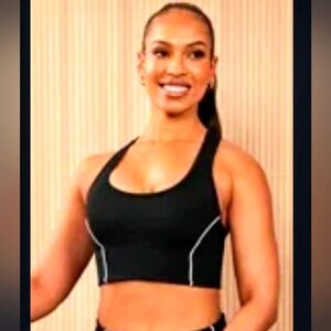 FABLETICS ON-THE-GO MEDIUM IMPACT SPORTS BRA